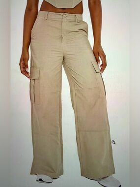 Extro&Vert Wide-Leg Cargo Pant Trouser - Khaki Size 6